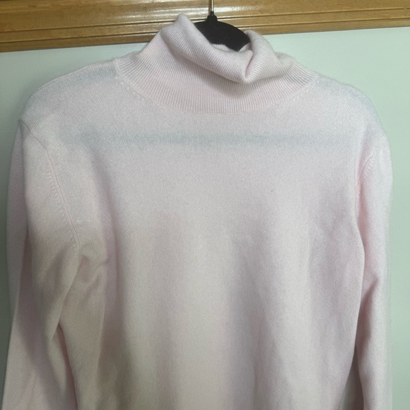 Nordstrom Light Pink Cashmere turtleneck Sweater medium - Picture 2 of 8